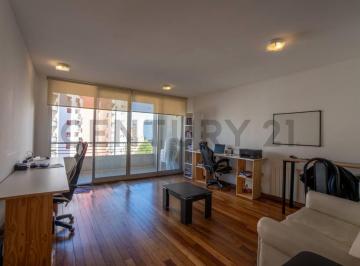 Departamento · 60m² · 3 Ambientes · 1 Cochera · Departamento en Venta en La Plata de Dos Dorm. con Cochera