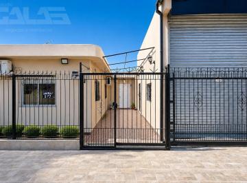 Casa · 250m² · 5 Ambientes · 3 Cocheras · Casa | 5 Ambientes | Quincho | Depto Independiente | Cochera Doble | Ituzaingó Norte