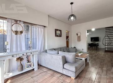 PH · 121m² · 5 Ambientes · PH | 5 Ambientes | Terraza | Refaccionado | Parrilla | Ituzaingó Norte