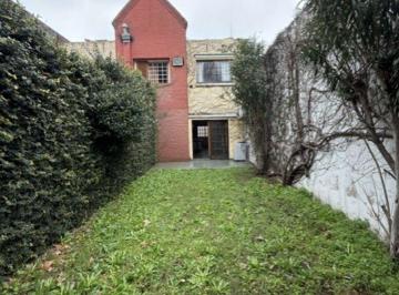 PH de 4 ambientes, Villa Urquiza · PH Tipo Casa con Jardín, Quincho con Parrilla y Cochera Sin Expensas