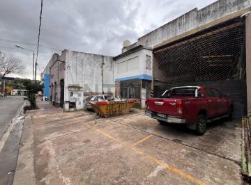 Bodega-Galpón · 940m² · Galpón 440 m² + Subsuelo 400 m² + Monoambiente Equipado + Oficina Sobre Av Perón | San Fernando