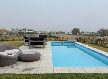 Quinta vacacional · 140m² · 4 Ambientes · Casa Quinta en Venta en San Sebastian, Escobar, G. B. a. Zona Norte