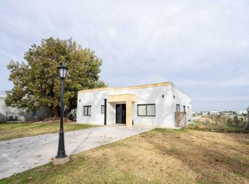 Quinta vacacional · 140m² · 4 Ambientes · Casa Quinta en Venta en San Sebastian, Escobar, G. B. a. Zona Norte