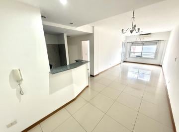 Departamento · 53m² · 2 Ambientes · Departamento 2 Ambientes en Alquiler Centro de Banfield Este a m de La Estación