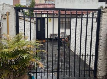 PH de 3 ambientes, San Isidro · San Isidro - Muy Buen PH Al Fondo a 3 Cuadras de Av Centenario