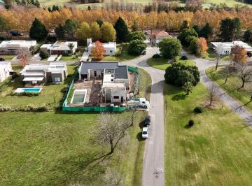 Terreno · 1003m² · Terreno Lote en Venta en Los Alcanfores, Pilar, G. B. a. Zona Norte