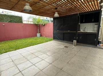 Departamento · 60m² · 2 Ambientes · 1 Cochera · Venta Único 2 Amb Tipo Casa con Patio, Jardín Privado Cochera, Baulera y Parrilla en Chacarita.132