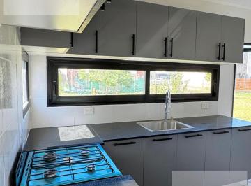 Casa · 78m² · 2 Dormitorios · Duplex en Venta