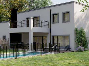 Casa · 260m² · 5 Ambientes · 4 Cocheras · Venta Casa en Construcción en Altos de San Jose