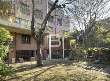 Departamento · 136m² · 4 Ambientes · 1 Cochera · Duplex de 4 Ambientes con Dependencia, Jardin, Parrilla Propia y Cochera en Venta en Colegiales