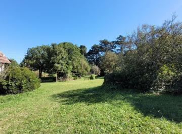 Casa · 140m² · 6 Ambientes · 2 Cocheras · Se Vende Casa y 4 Lotes (Juntos o Separados)