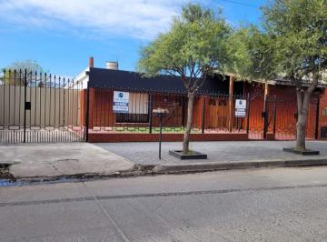 Foto · Casa con Depto en Villa Azalaiz