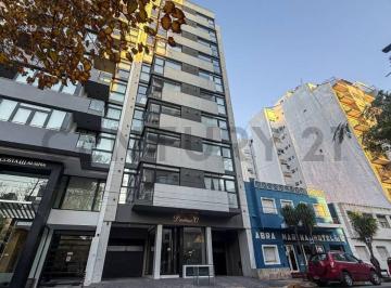 Departamento · 46m² · 2 Ambientes · 1 Cochera · Venta Semipiso 2 Ambientes Al Frente Guemes