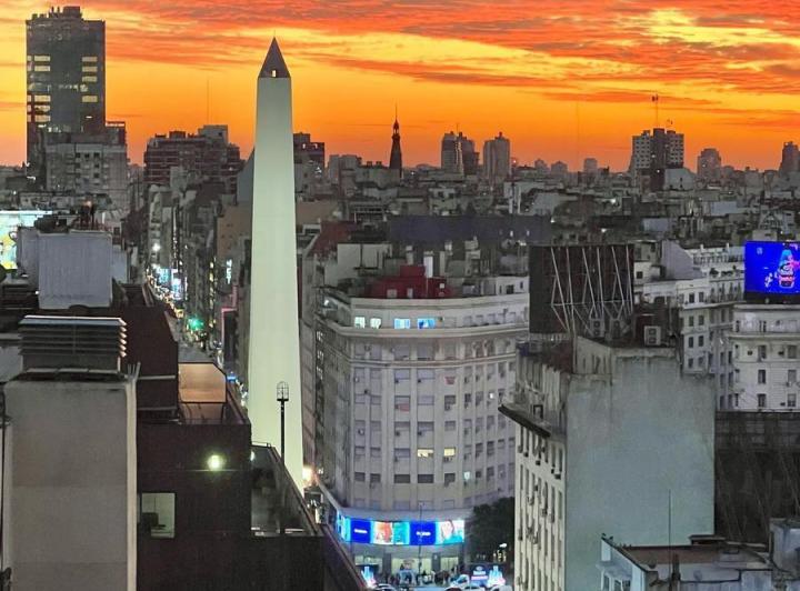 Monoambiente con Vista Al Obelisco (Ideal Para Inversion)