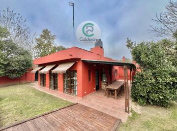 Quinta vacacional · 100m² · 3 Ambientes · Casa Quinta en Alquiler La Reja Moreno