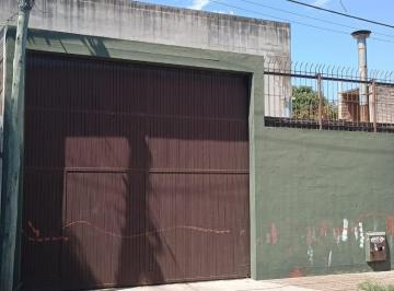 Bodega-Galpón · 180m² · Galpon en Barrio Zumaran