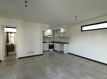 Departamento · 38m² · 2 Ambientes · Departamento en Alquiler de un Dormitorio Norte Zona Pichincha Escalera Moderno Amplio