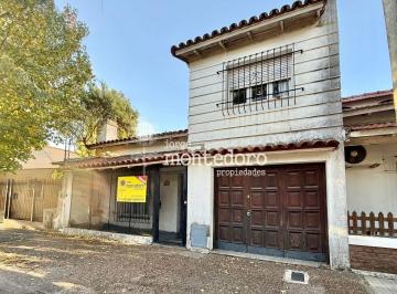 Casa de 4 ambientes, Morón · Chalet 4 Ambientes en Venta, Haedo Sur.