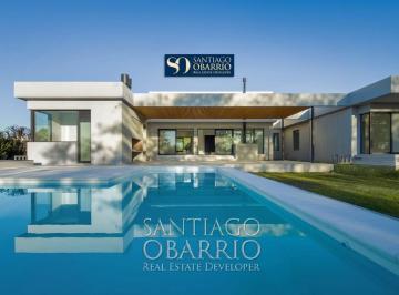 Casa · 266m² · 4 Ambientes · 2 Cocheras · Casa en Alquiler de 332 m² Totales en Everlinks Golf & Country de Lujan con Vista Al Golf
