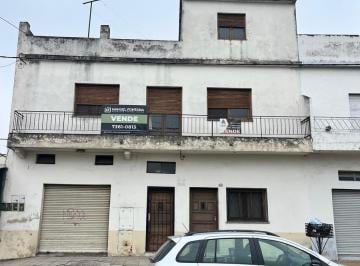 Casa · 230m² · 6 Ambientes · Venta de Propiedad Multifamiliar