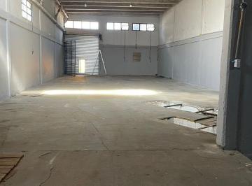 Bodega-Galpón · 352m² · 5 Ambientes · Galpón en Venta - Observatorio