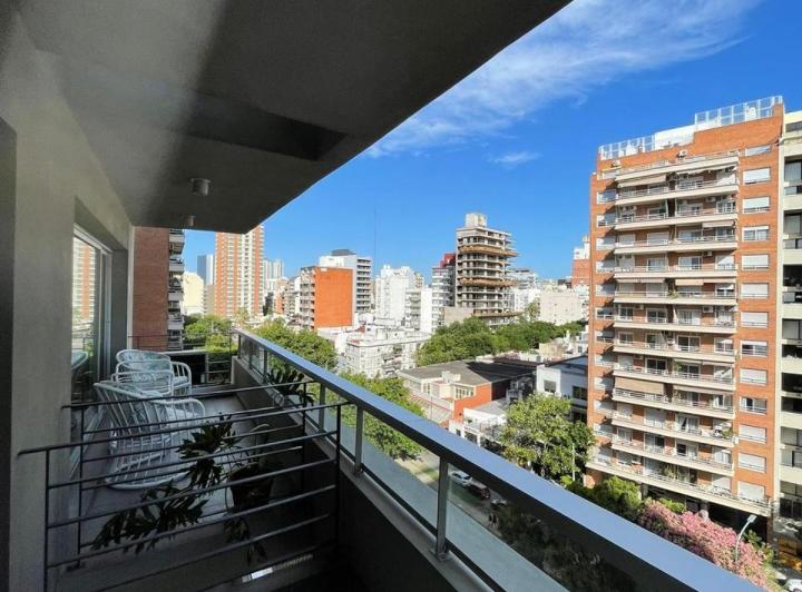 Dueño Alquila Monoambiente Muy Luminoso, Al Frente con Balcón a Bulevar