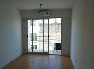 Departamento de 2 ambientes, Colegiales · Alquiler Excelente Departamennto de 2 Ambientes con Balcón en Colegiales