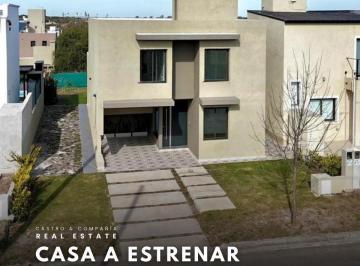 Casa · 202m² · 7 Ambientes · 1 Cochera · Venta Casa de Categoría a Estrenar de 2 Dorm. en Barrio Cerrado Tejas IV - Malagueño