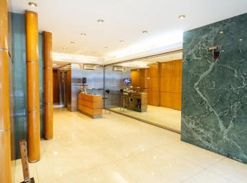 Oficina comercial · 170m² · 7 Ambientes · 1 Cochera · Oficina de 7 Ambientes en Dos Plantas con Cochera. Oportunidad!