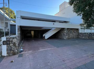 Casa · 280m² · 3 Dormitorios · 2 Cocheras · Casa en Alquiler Sobre Av Monseñor Pablo Cabrera Uso Comercial