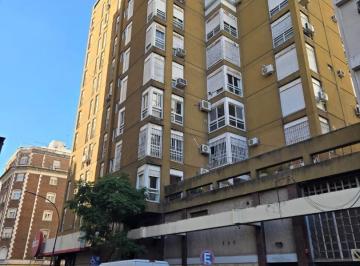Departamento · 145m² · 5 Ambientes · Excelente Depto 3 Dorm + Dep Serv 3 Baños Muy Amplio y Lumin