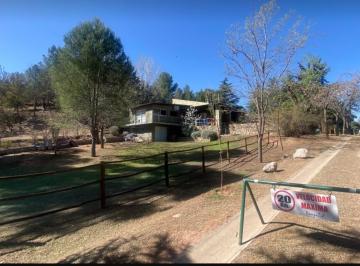 Casa de 4 ambientes, Juana Koslay · Exclusiva Propiedad en Venta Sobre Lote de 1 Ha en Barrio Cerrado – Potrero de L