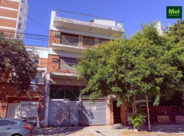 Edificio · 302m² · 4 Ambientes · 7 Cocheras · Edificio|2 PH | Venta en Bloque en V Urquiza| Galpón/cochera