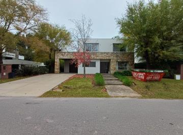 Casa de 5 ambientes, Mar del Plata · Chalet en Rumencó, Barrio Los Pinos