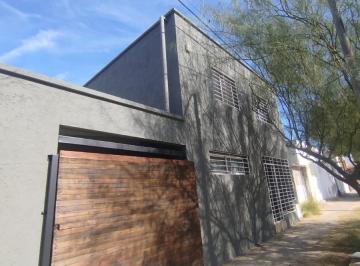 Casa · 107m² · 3 Dormitorios · 1 Cochera · Venta Casa en Alto Alberdi