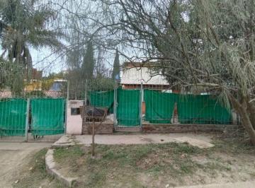 Casa de 6 ambientes, Río Ceballos · Casa con 2 Dorm. en Venta de 294 m² en Agua del Peñón