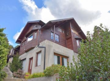 Casa · 140m² · 4 Ambientes · 1 Cochera · Oportunidad Venta Amplia Casa Oeste Bariloche