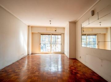 Departamento · 92m² · 4 Ambientes · Departamento 4 Ambientes Caballito. Balcón. Piso