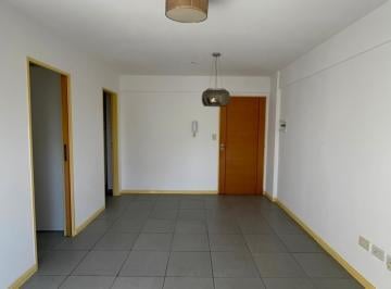 Departamento · 40m² · 2 Ambientes · Luminoso Departamento con Balcón Al Contrafrente en Morón