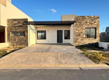 Casa de 6 ambientes, Córdoba · Casa Planta Baja a Estrenar - 3 Dorm. - Cochera Doble