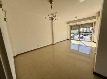 Departamento · 70m² · 3 Ambientes · Alquiler Departamento 3 Ambientes con Dependencia Las Lomitas
