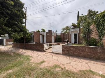 Casa · 188m² · 3 Dormitorios · 1 Cochera · Venta Casa en Casilda de 3 Dorm. con Cochera.