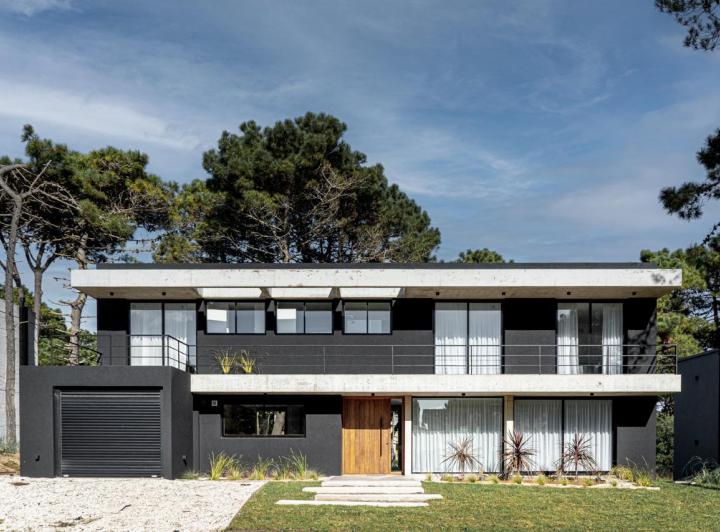 Casa · 276m² · 4 Ambientes · 1 Cochera