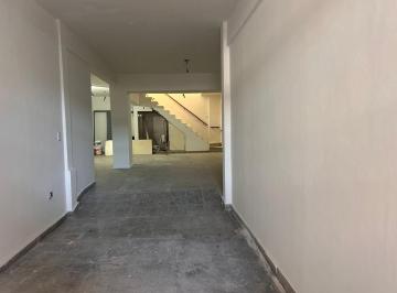PH · 92m² · 4 Ambientes · 2 Cocheras · PH en Alquiler
