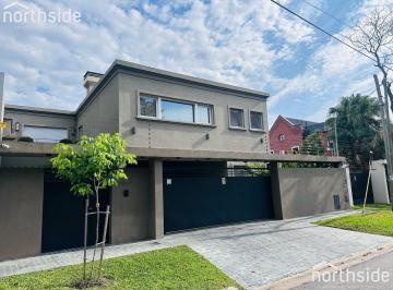 Casa · 500m² · 8 Ambientes · 2 Cocheras · Casa en Venta en La Horqueta