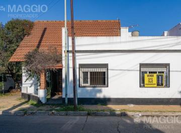 Casa · 147m² · 3 Ambientes · 1 Cochera · Casa Venta Villa Sarmiento