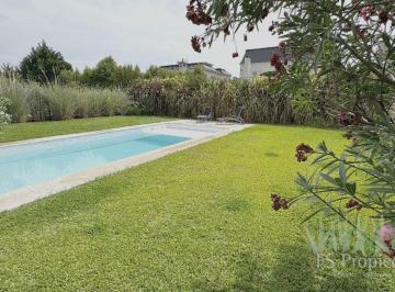 Casa de 4 ambientes, Tigre · Casa en Venta Nordelta, Lote Interno Barrio Los Sauces