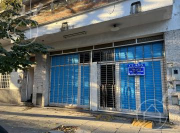 PH · 226m² · 4 Ambientes · Venta PH con Local Comercial Floresta