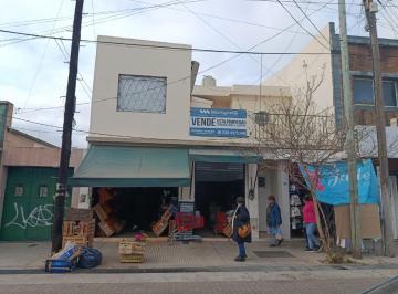 Departamento de 1 ambiente, Pilar · Rivadavia 970 Local y Tres Departamentos en Venta