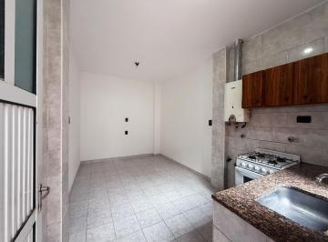 PH · 45m² · 2 Ambientes · Ov. Lagos 5206 - Depto. de Pasillo de 1 Dormitorio en Alquiler - Rosario